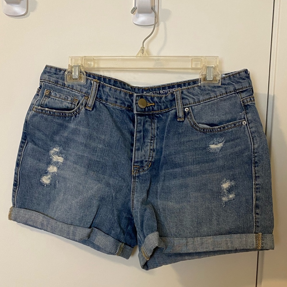 Gap sexy boyfriend short size 8 button fly